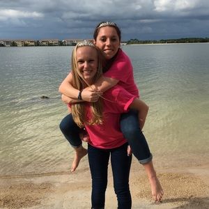 Meet your Posher, Annie